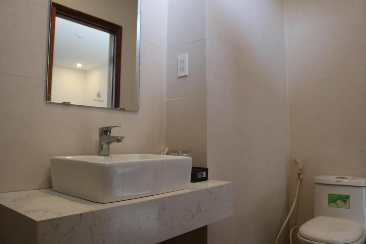 Phuc Ngoc Hotel Дананг Экстерьер фото